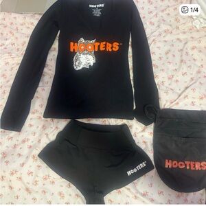 Hooters Black and Orange Apparel Set